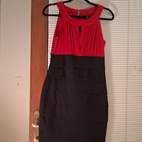 Enfocus Studio Dresses & Skirts - Enfocus Studio Scarlet and Ebony Maxi Dress